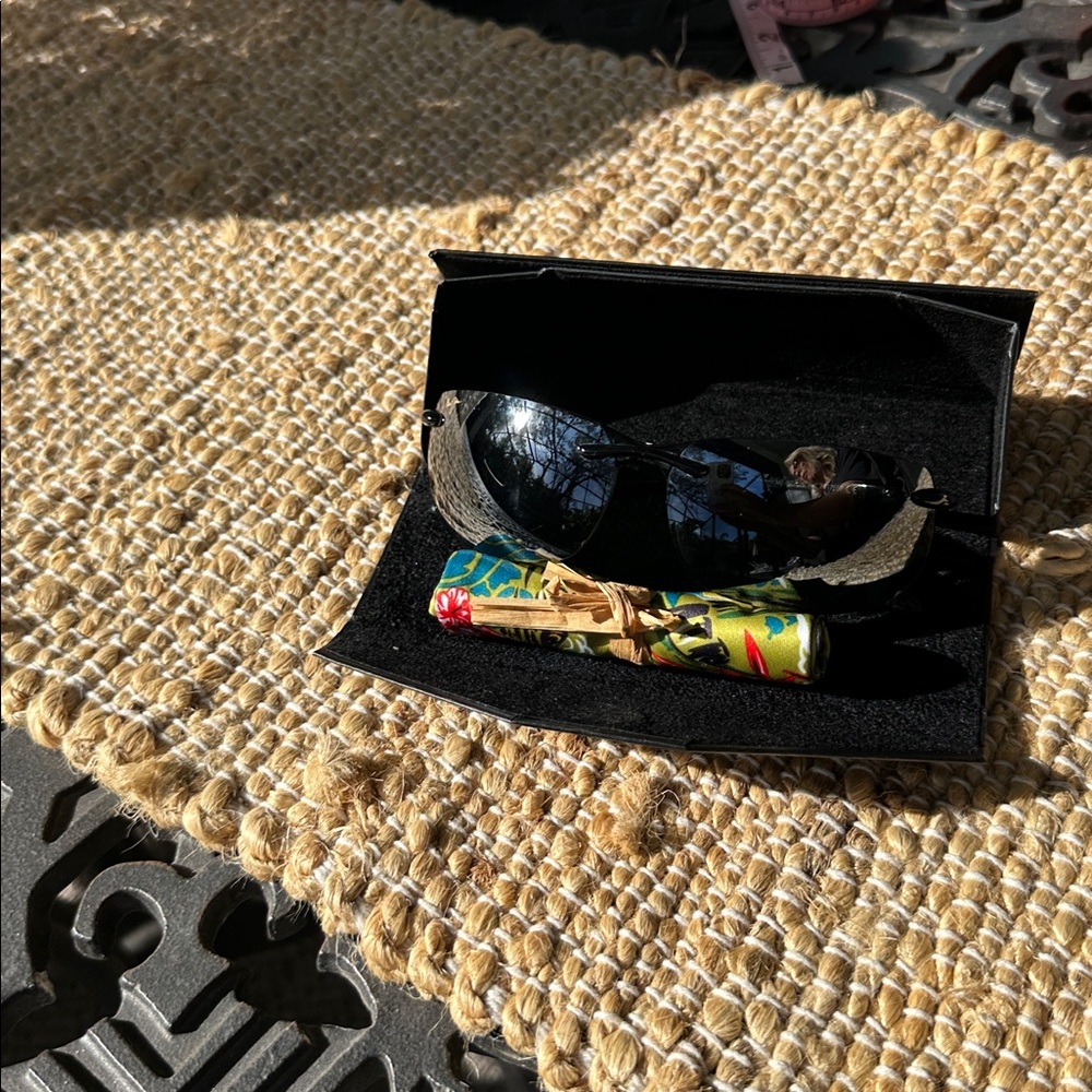 Maui Jim Black Sunglasses